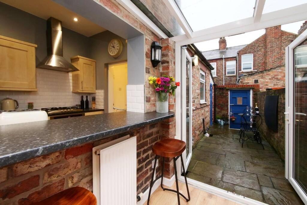 The River Walk House York Vila Exterior foto